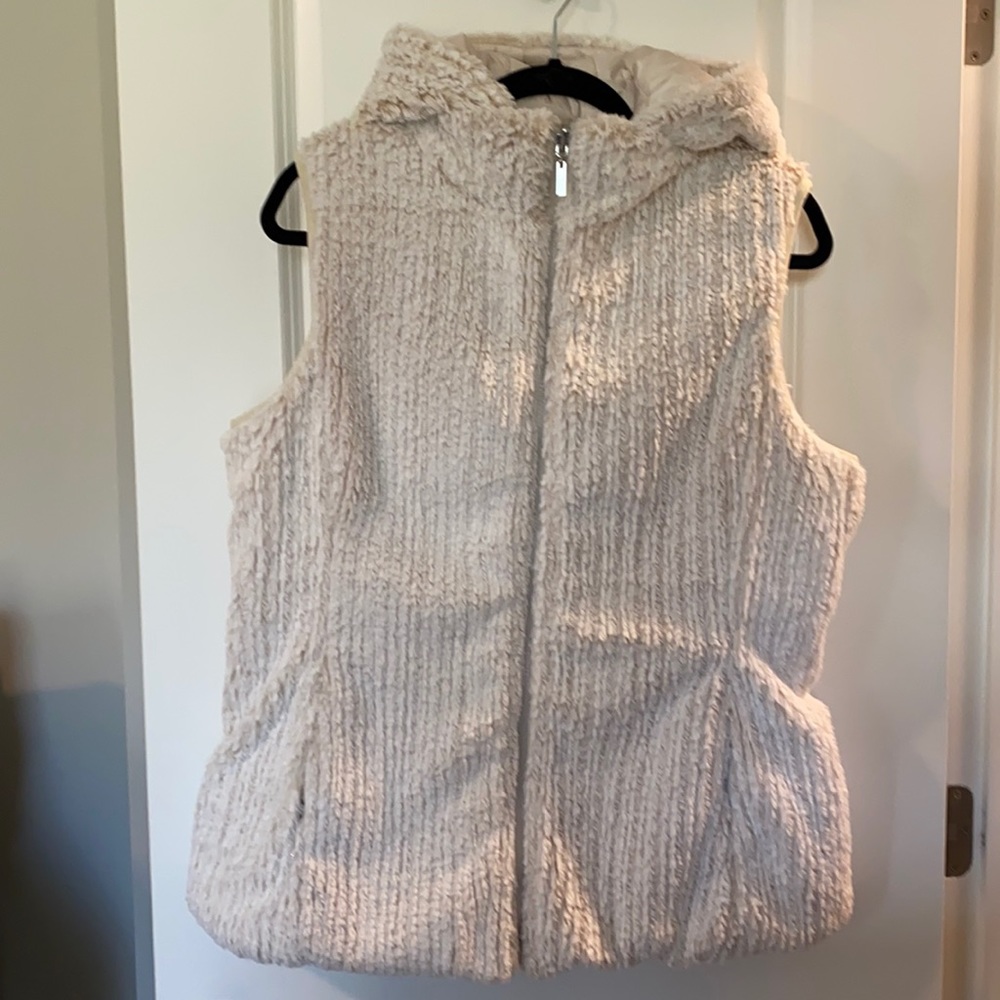 Johnston & Murphy reversible vest